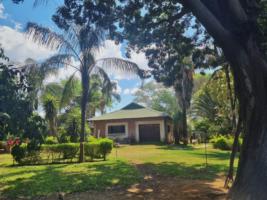 Commercial Property for Sale in Waterval East North West